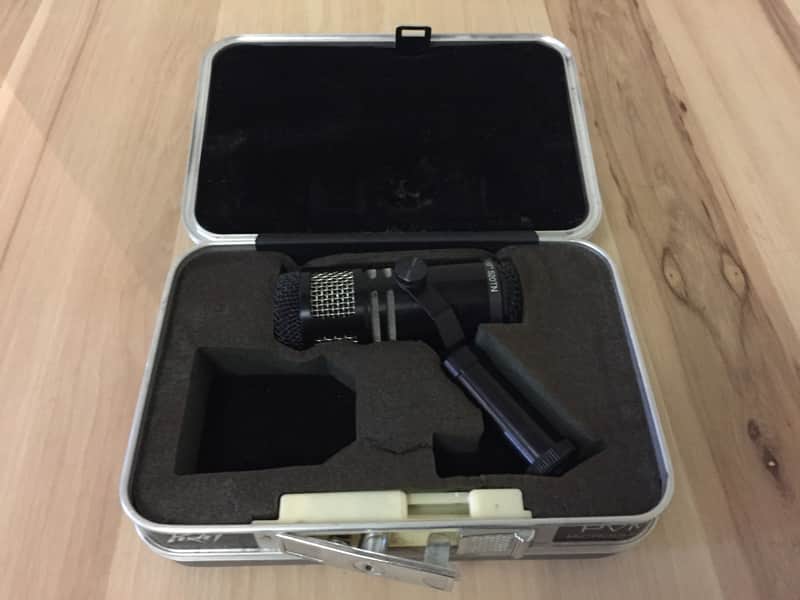 Vintage Peavey PVM 520TN Dynamic Microphone *Drums *Guitars *Wow