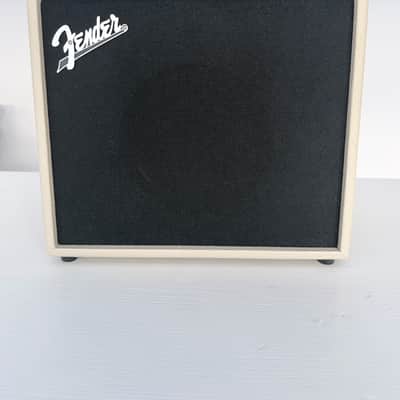 Fender Limited Edition Mustang LT25 Guitar Combo, Blonde image 2