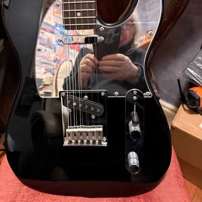 Squier Black & Chrome Standard Telecaster 2004 - 2014 - Gloss Black image 2