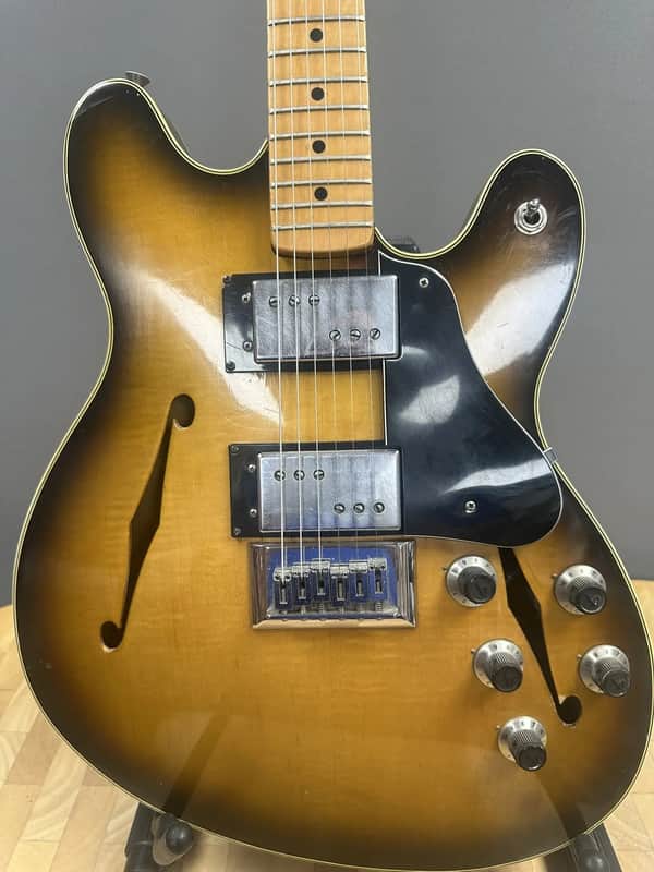 Fender Starcaster 1976