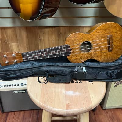 Martin Style 0 Soprano Mahogany Ukulele 1930's- 1940's  One repaired crack w/soft bag image 24