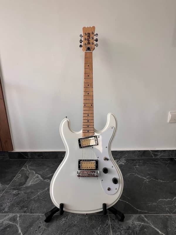 Eastwood Univox Hi-Flier in White | Reverb