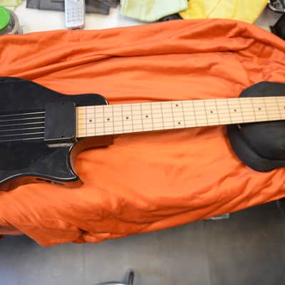 You Rock Guitar YRG 1000 Gen2 - Black * Midi Guitar image 1