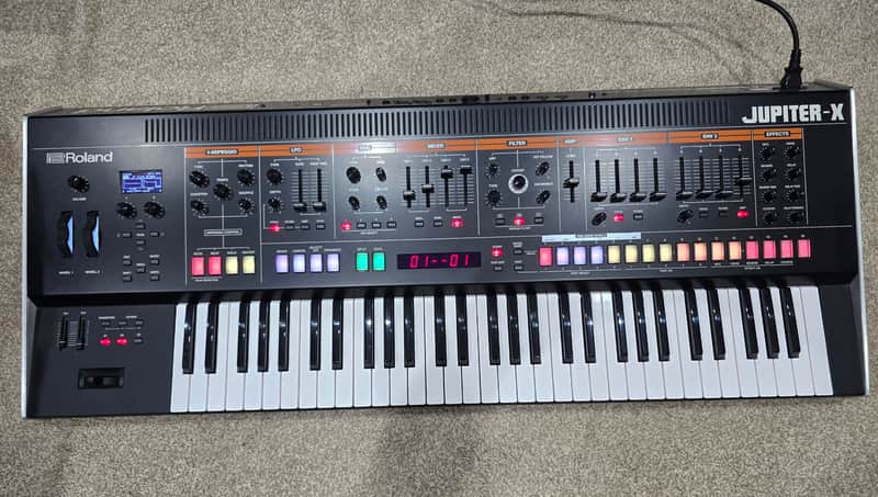Roland Jupiter-X 61-Key Synthesizer