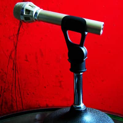 Vintage 1970's AKG D190E Cardioid Dynamic Microphone Low Z w accessories D1000E # 1 image 11