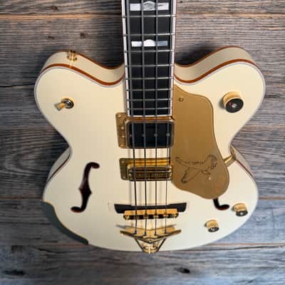 Gretsch G6136B-TP-AWT Tom Petersson 4-String Falcon Bass - Aged White Lacquer image 2