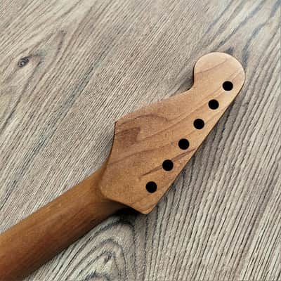 Stratocaster Compatible Roasted Maple and Rosewood Guitar Neck Nitro 22 fret image 9