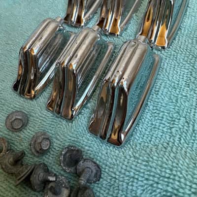 Rogers 6 Beavertail Vintage Tom Drum Lugs - part # 609322 - Lot #01 60s 70s - Chrome image 1