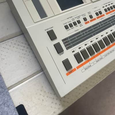 Roland TR-707 with HKA & LED Screen image 6