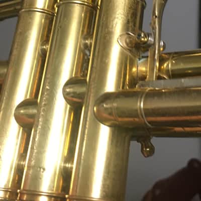 SUMMER DEAL CONN TRUMPET RARE 8B 1934 GUSTAT SYMPHONY GRAND COMPRESSION FINE NO BAD DENTS OR PRIOR REPAIRS , OK CASE , MUTES , MOUTHPIECE image 13