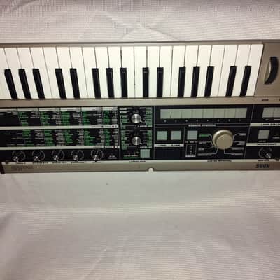 Korg MicroKORG 37-Key Synthesizer/Vocoder 2002 - 2019 - Silver image 9
