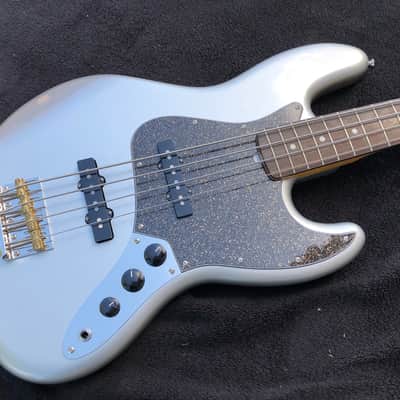 Squier Classic Vibe 60s Jazz Bass Inca Silver - Matching Headstock image 1