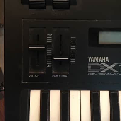 Yamaha Dx100 image 4