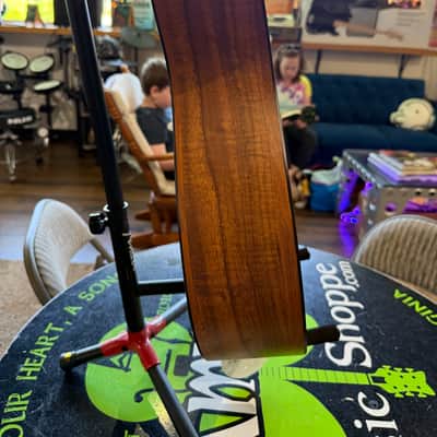 Martin Limited Edition 2002 Hawaiian Auditorium #51 of 500 W/Hardshell Case image 12