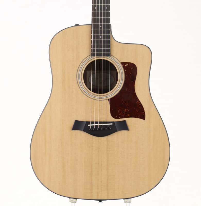 Taylor 210ce Plus