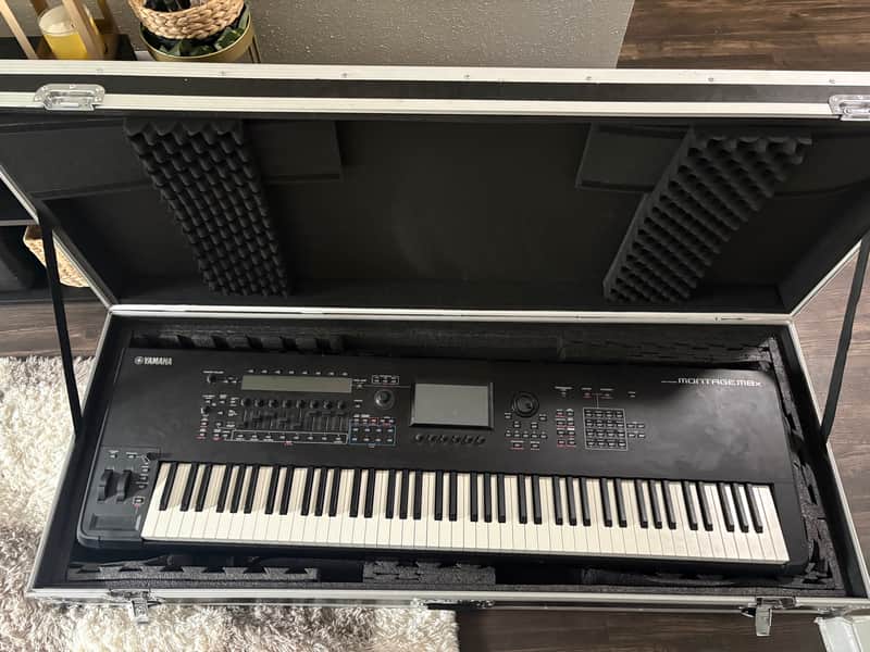 Yamaha Montage M8x 88-Key Synthesizer 2023 - Present - Black image 1