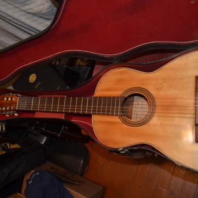 casa parramon classical guitar natural image 17