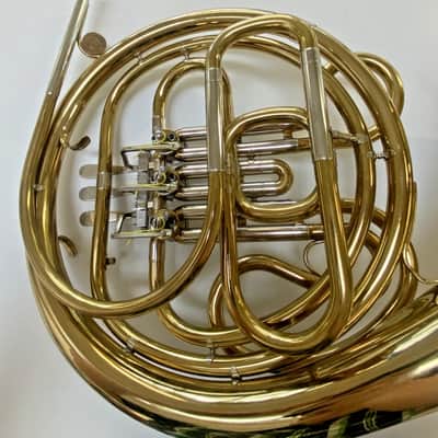 Very Clean Used Holton H602 Single F French Horn in Yellow Brass, Lacquered; with Case,Mouthpiece image 11