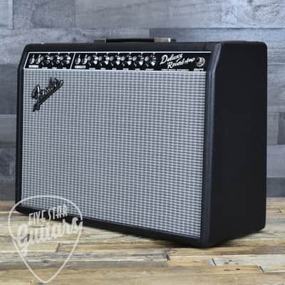 Pre-Owned Fender '65 Deluxe Reverb Reissue image 3