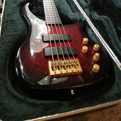 Peavey Cirrus 5 Custom Shop USA bass Guitar With Hardcase image 1