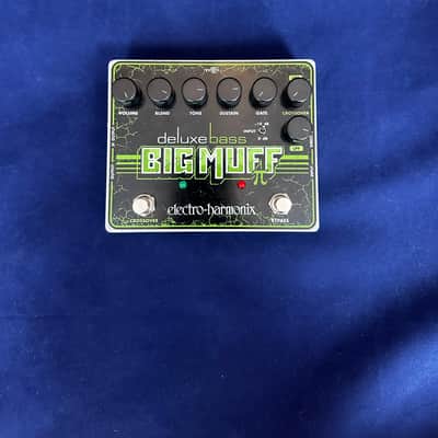 Electro-Harmonix Deluxe Bass Big Muff Pi Distortion / Sustainer 2012 - Present - Black / Green image 1