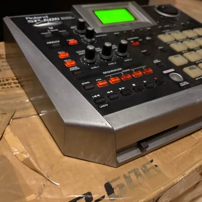 Roland SP-606 Sampler with original BOX image 19