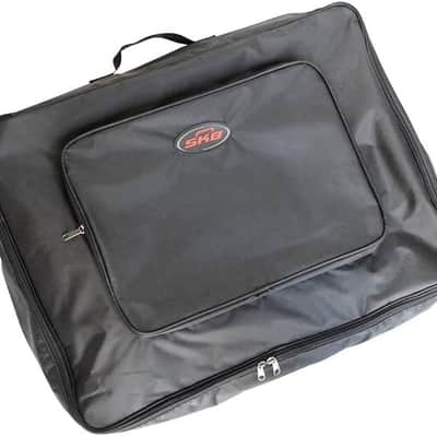 SKB Cases 1SKB-PS-8 Powered Pedalboard with 8 Built-In 9VDC Output Jacks and External Transformer image 4