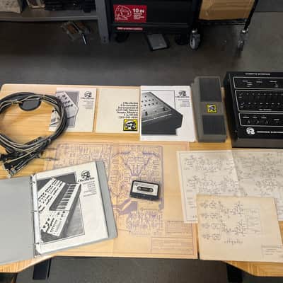 Oberheim EVS-1 Eight Voice Synthesizer 1975 - Black / Cream image 15