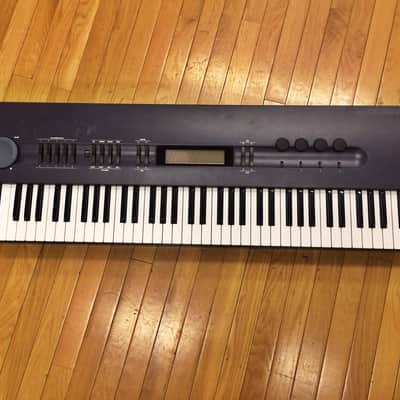 Alesis Quadrasynth Keyboard/Controller image 1