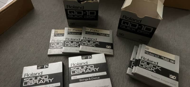 14x Roland QD Quick Disks (QD-10) + Disk drive image 1