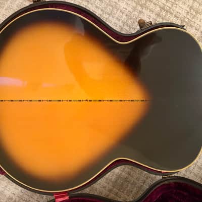 Gibson J-200 1968 - Original sunburst image 3
