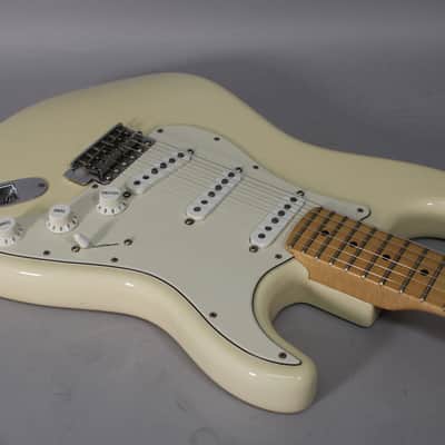 2017 Fender American Special Stratocaster Olympic White w/Gig Bag image 9