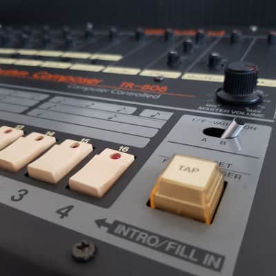 Roland TR-808 Rhythm Composer 1982 very good condition image 2