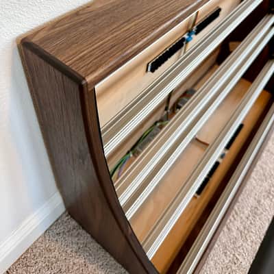 Immagine Solid Walnut Powered Eurorack Case - 13U x 168HP - 4