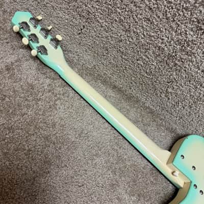 Danelectro 56-U2 Aqua Burst w/ Tweed Dano Gig Bag image 8