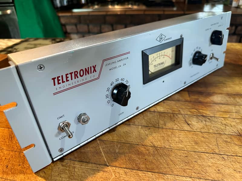 Universal Audio LA-2A Leveling Amplifier / Optical Compressor - NICE! image 1