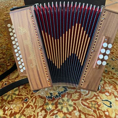 NEW Walnut Saltarelle Nuage BC LMM 23 8 button accordion image 1