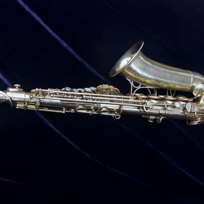 Martin Commitee III alto saxophone 1947 - Bare brass image 2