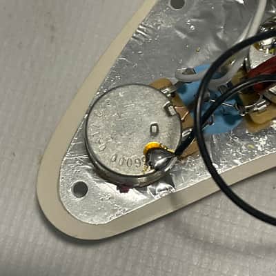 2004 USA Fender American 50th Anniversary Deluxe Stratocaster Cream S1 Switch Loaded Pickguard SC1 Pickups 11 Screw 1 Ply image 14