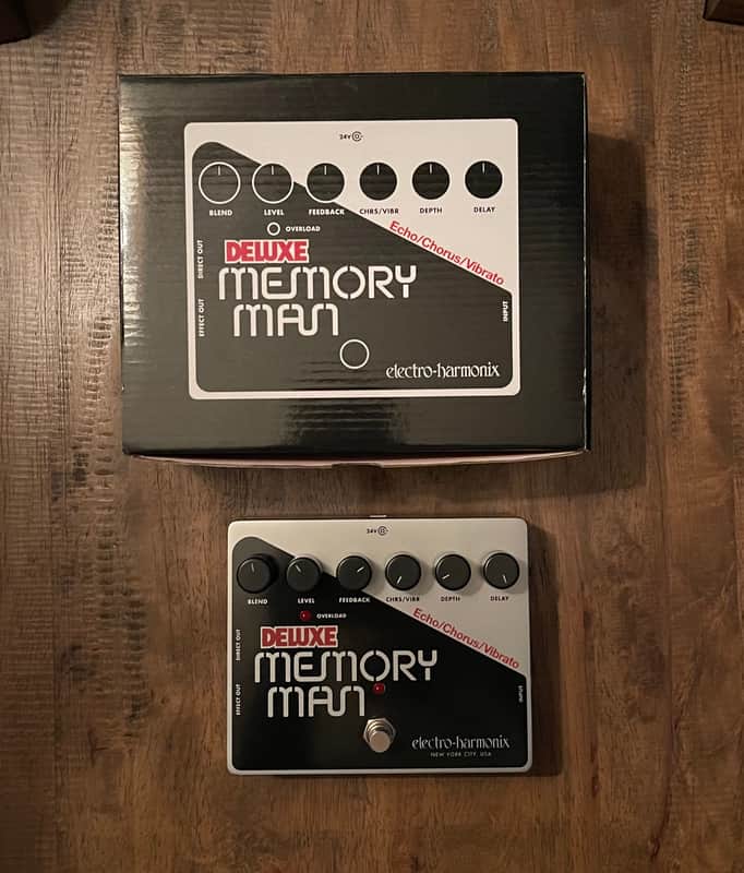 Electro-Harmonix Deluxe Memory Man 550Ms Analog Delay / Chorus / Vibrato 2008 - Present - Black / Silver image 1