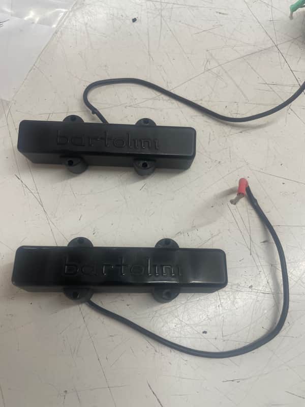 Bartolini Jazz bass pickup set - Black image 1