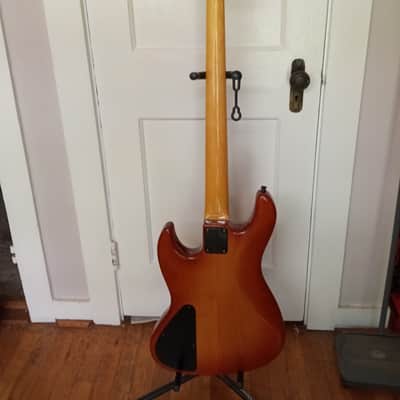Warmoth Custom P-J Bass - Curly Maple Top - Honey Burst Gloss - Seymour Duncan - Mint image 8