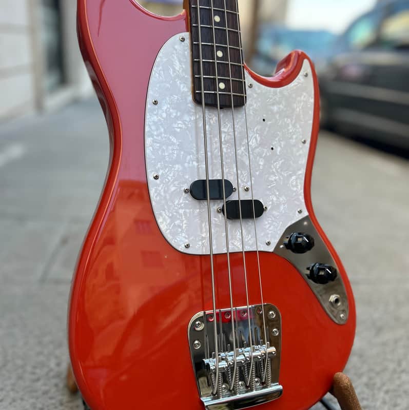 Fender Mustang made in Japan 2008 - Fiesta Red image 1