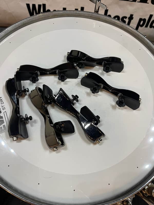 Tama Superstar Birch Black Nickel Lugs (6) with hardware image 1
