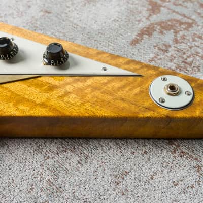 Echopark Flamed Korina Flying V Albert 58 Custom image 8