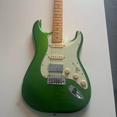 Fender Player Plus Stratocaster HSS with Maple Fretboard 2021 - Present - Cosmic Jade image 4