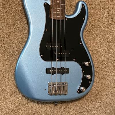 Squier Precision Bass (w/ PJ pickups) image 2