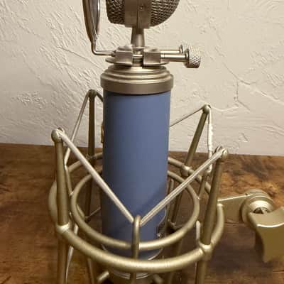 Blue Bluebird Large Diaphragm Cardioid Condenser Microphone 2010s - Blue image 5