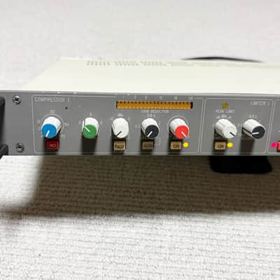 Calrec RQD6400 Twin Stereo Compressor and Limiter image 2
