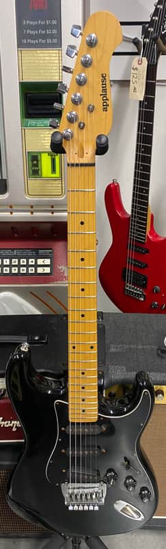Applause Super Strat - Includes Hardshell Case! Bild 1